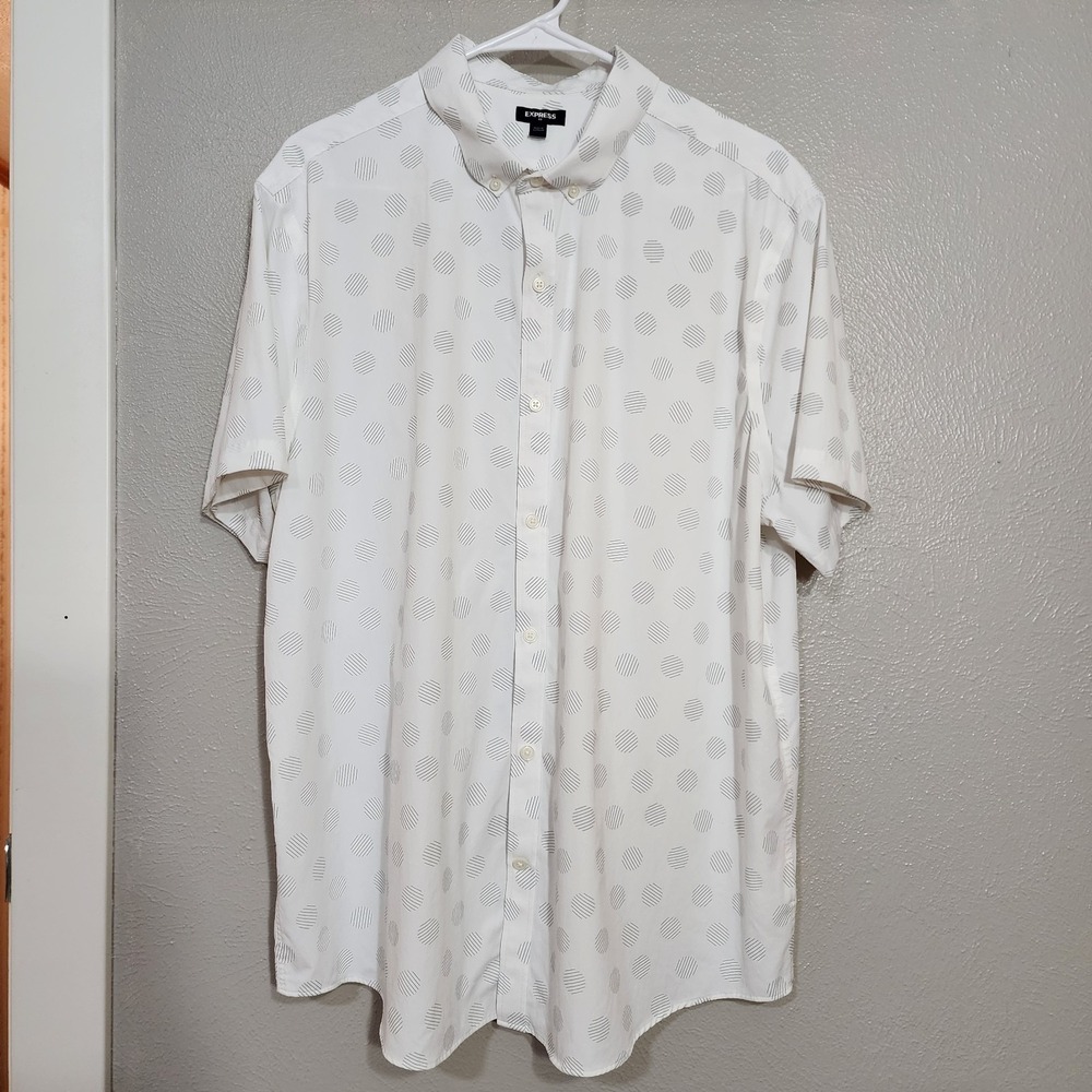 Express Mens XL Button Down Shirt Short Sleeve White Grey Polka Dot Pattern